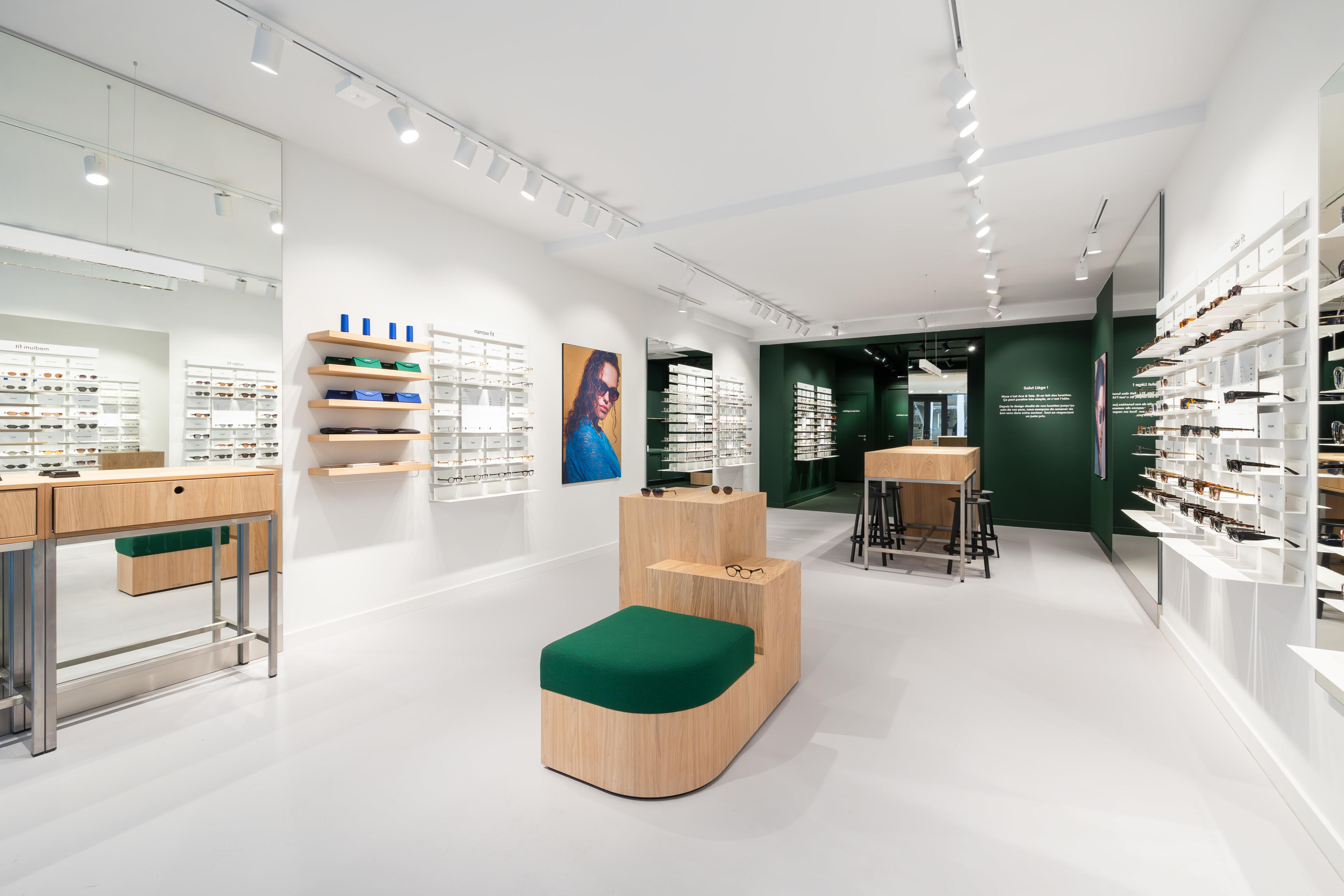 Showing interior of Ace & Tate Rue Pont d'Île store in, Belgique, Liège, Centre